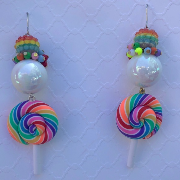 nice vs naughty Jewelry - Lollipop 🍭 swirl bubblegum rainbow pop earrings